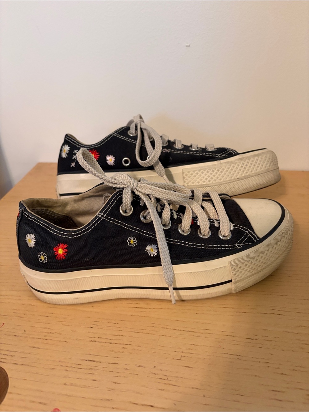 Converse Black Low-Top Sneakers with Embroidered Flowers size 5